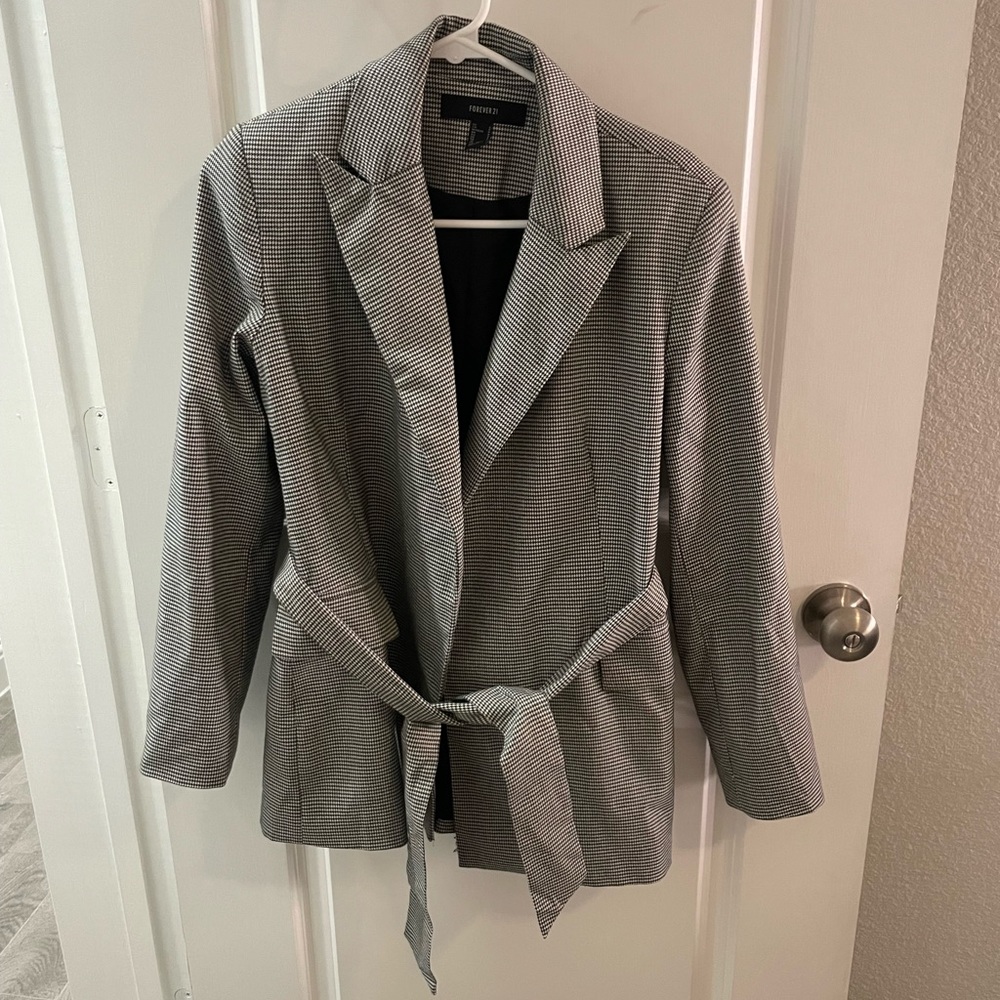 Houndstooth blazer